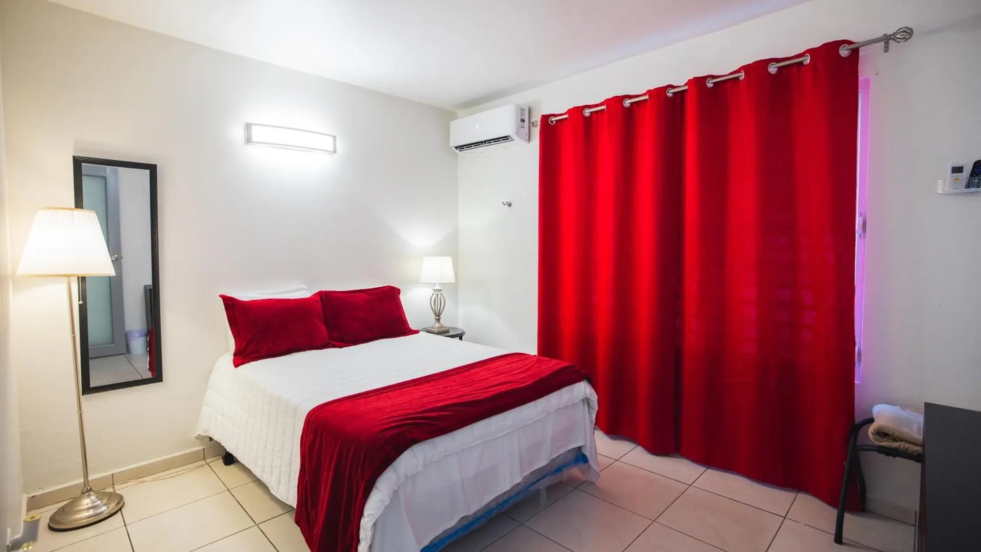 Chris Guest House Rincon